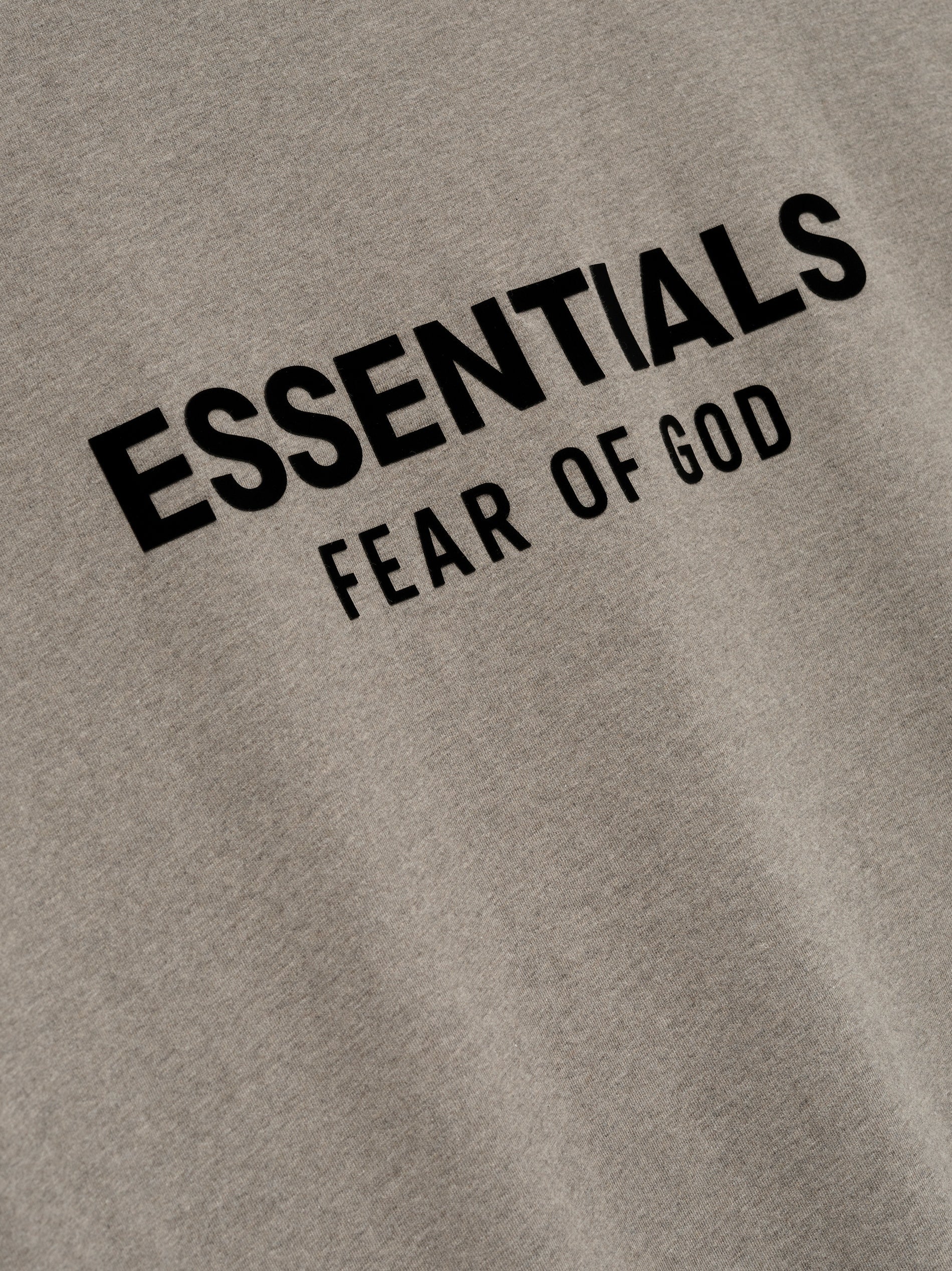 PLAYERA ESSENTIALS FEAR OF GOD HOMESTEAD HEATHER 2025