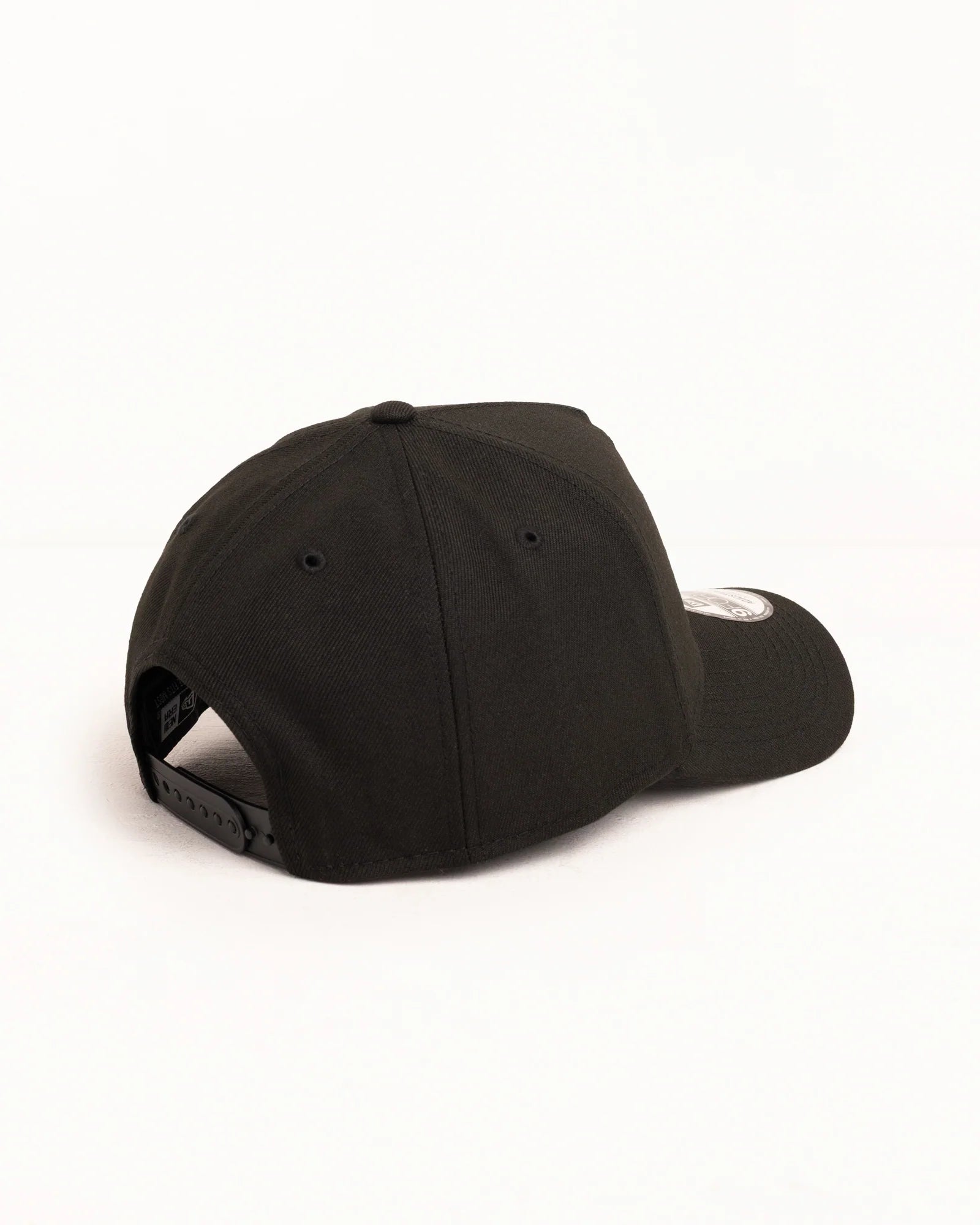 GORRA STUSSY x NEW ERA BLACK 9FORTY (POR PEDIDO)