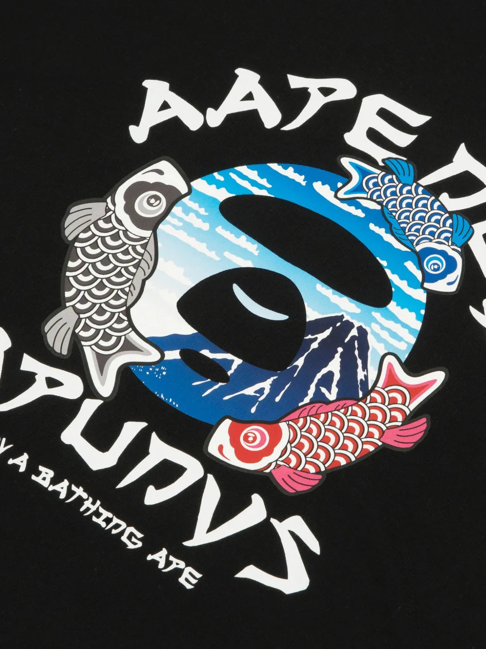 PLAYERA AAPE BY *A BATHING APE® KOI FISH LOGO