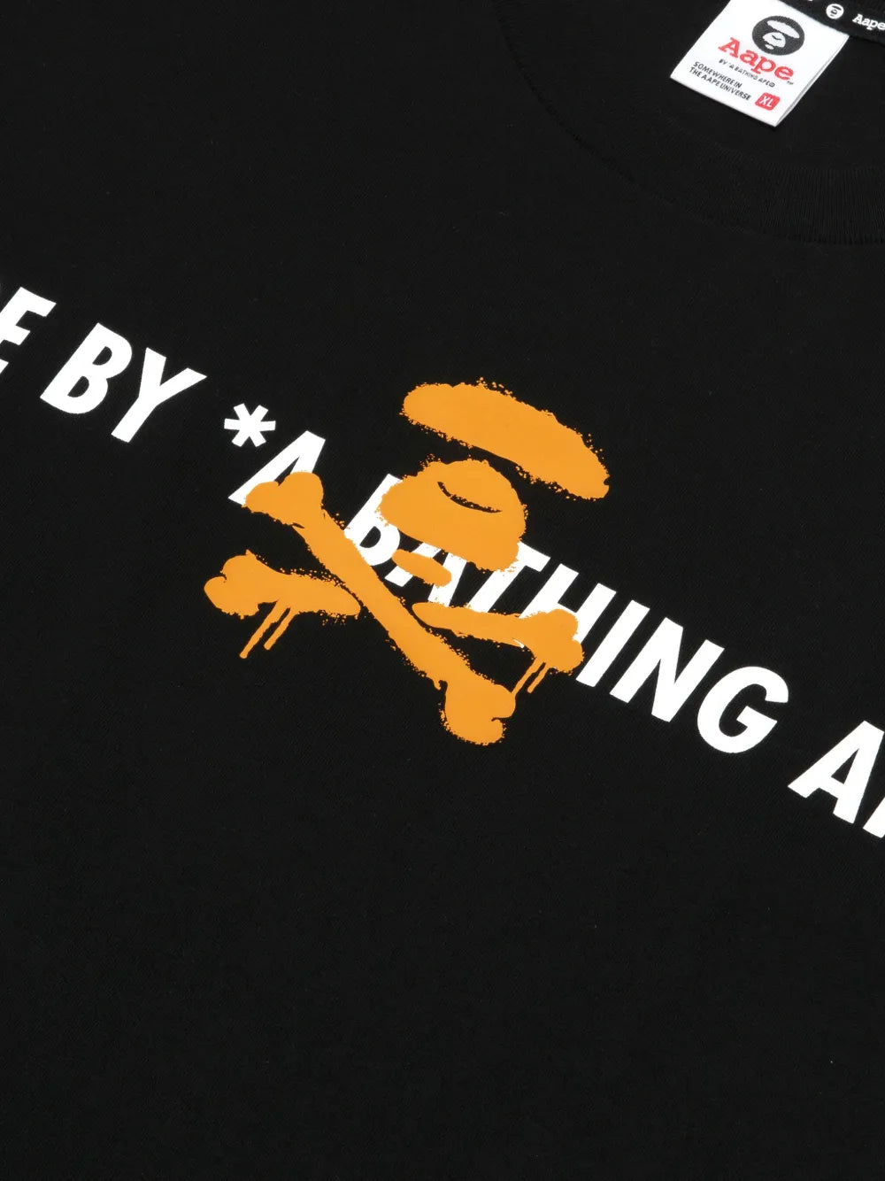 PLAYERA AAPE BY *A BATHING APE® MOONFACE LOGO