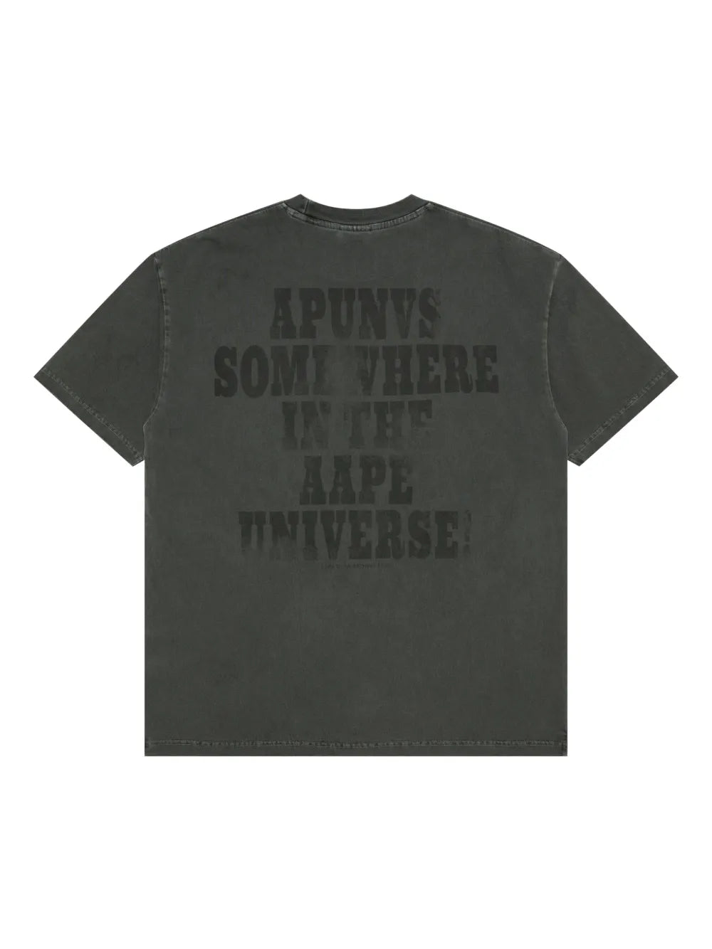 PLAYERA AAPE BY *A BATHING APE® WASHED GRAFIC PRINT CARBON